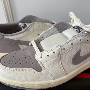Nike Men's Air Jordan 1 Retro Low OG